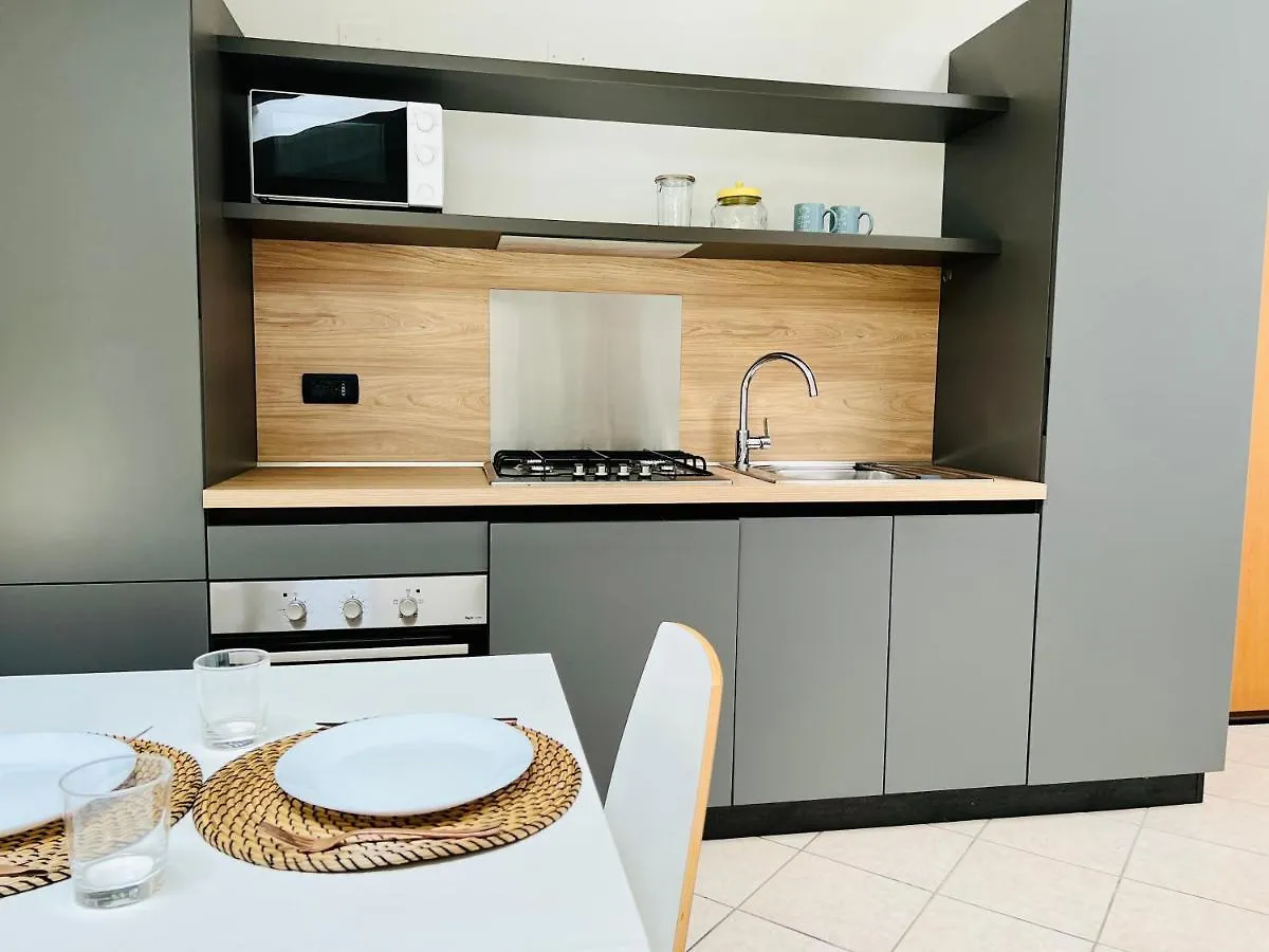 Suite And Pool Castion Veronese 0*,